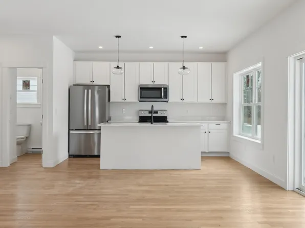 31 Arnie's Alley #1b.3, Westbrook, ME 04092