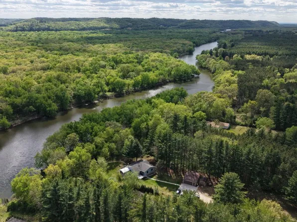 S12941 Florence Laudon Parkway, Spring Green, WI 53556