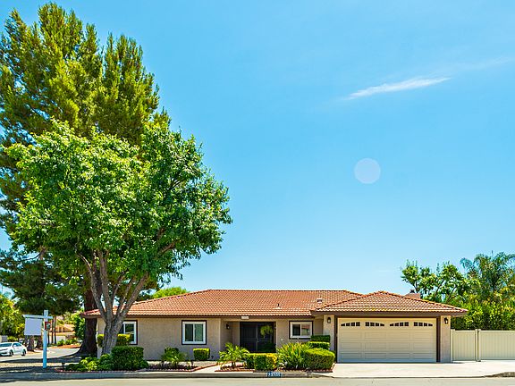 4th image of 23705 Canyon Lake Dr N