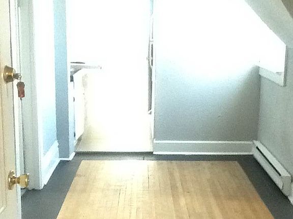 3rd image of 1361 N Pearl St APT 6
