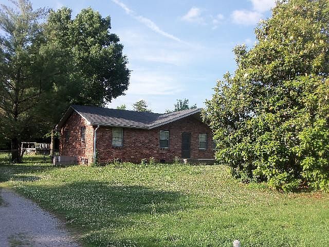 2nd image of 145 Parrish St