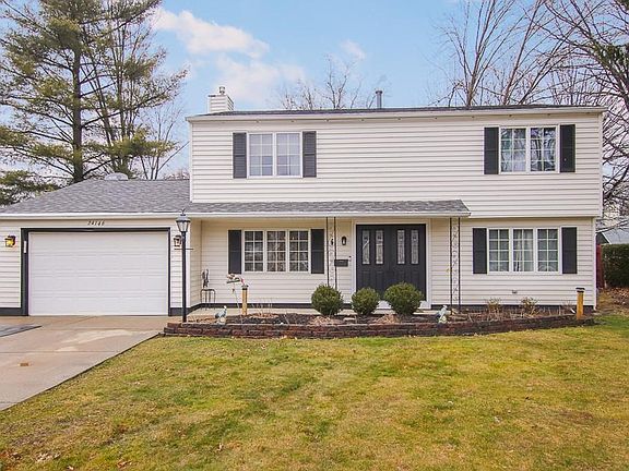 2nd image of 24146 Woodmere Dr