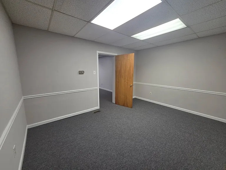 801 N Charlotte St #1 — Photo 10