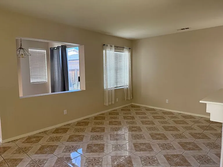 39545 Warbler Dr — Photo 5