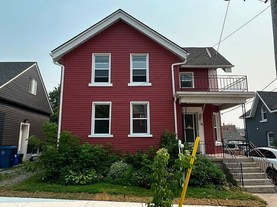 16 Albert St N #2