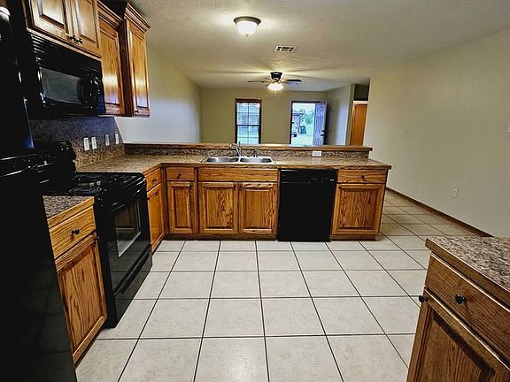 2nd image of 5158 Garland Dr #A