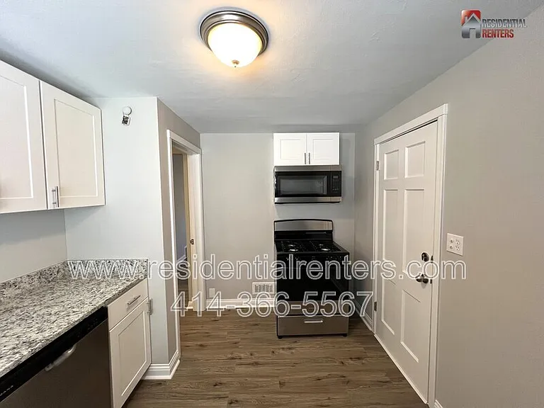2238 S 82nd St — Photo 3
