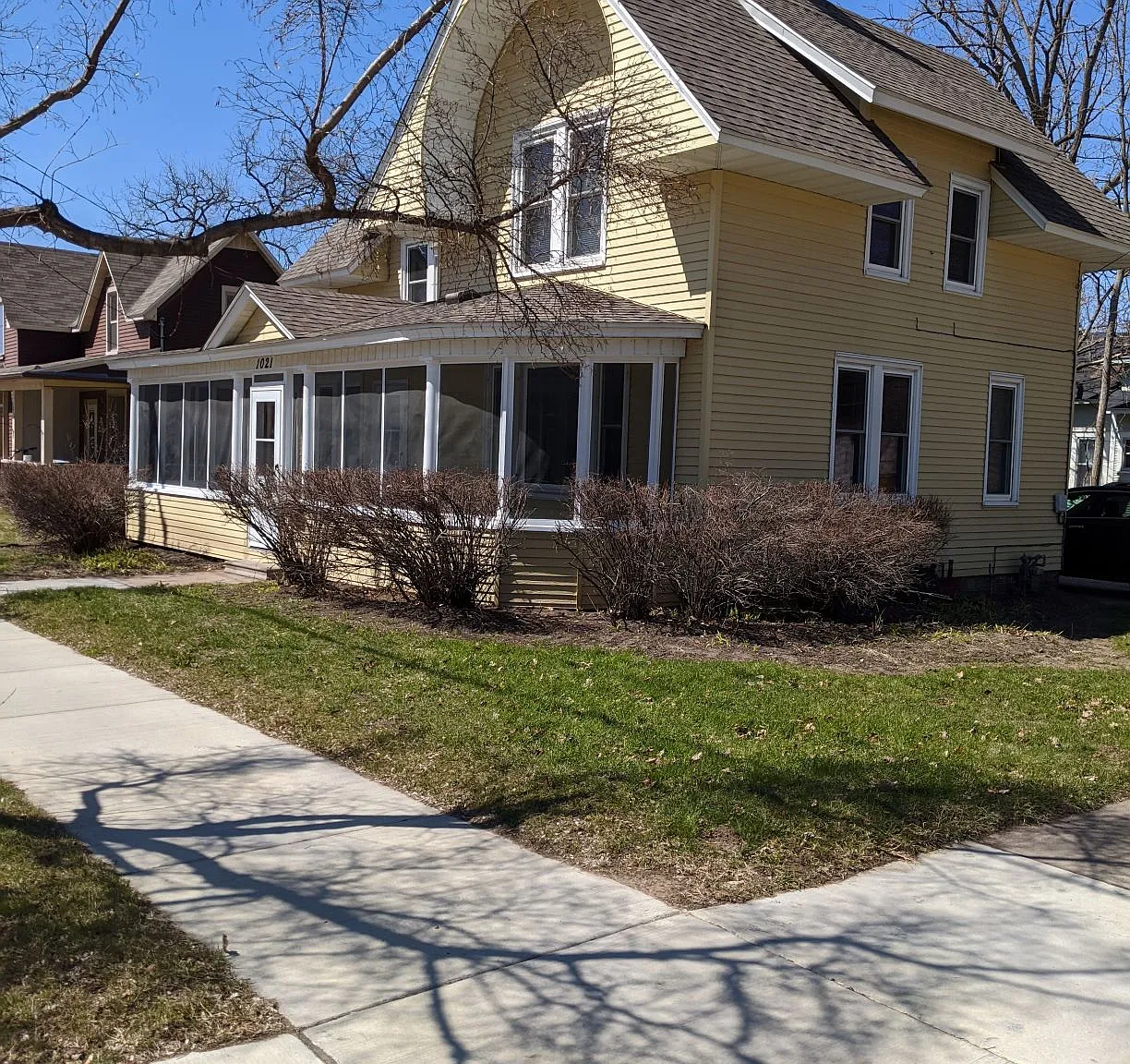 4 bed, 1.5 bath, 1560 sqft, $1,680 — Photo 2
