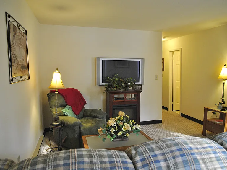 Londontowne and Robinwood Apartments — Photo 28