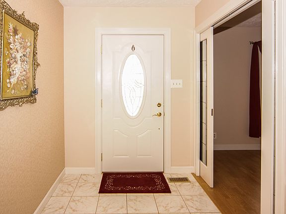 3rd image of 8401 Chittimwood Dr
