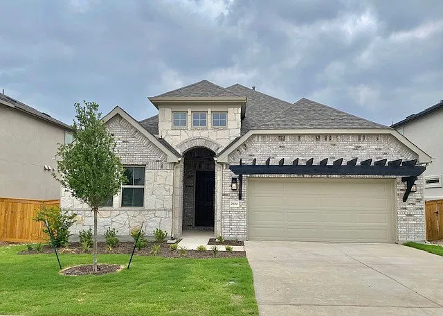 2920 Youngwood St — Photo 1