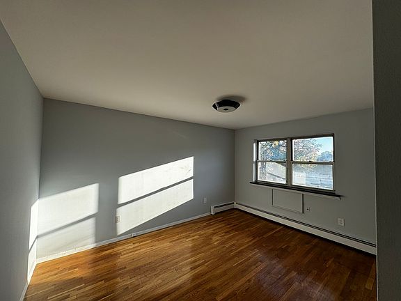 2nd image of 3124 Spencer Dr Floor 2