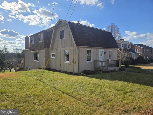 1112 Whiteford Rd, York, PA 17402