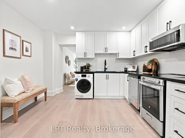 112 Olive Ave, Oshawa, ON L1H 2P2