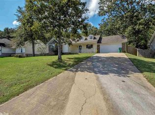 2017 N Hills Dr, Cabot, AR 72023