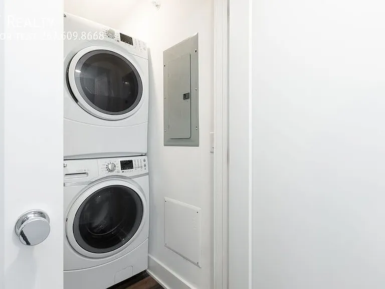 711 N 16th St #3 — Photo 23