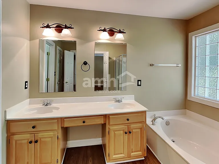 2713 Twin Ash Ct — Photo 16