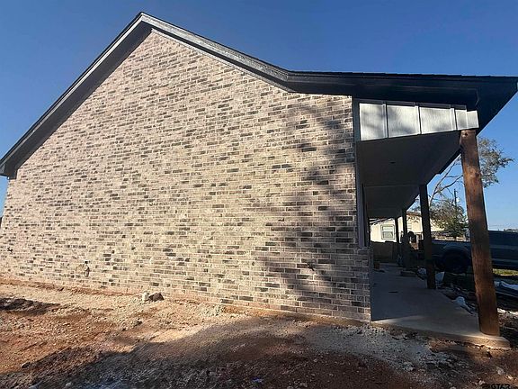 3rd image of 159 Sycamore Dr
