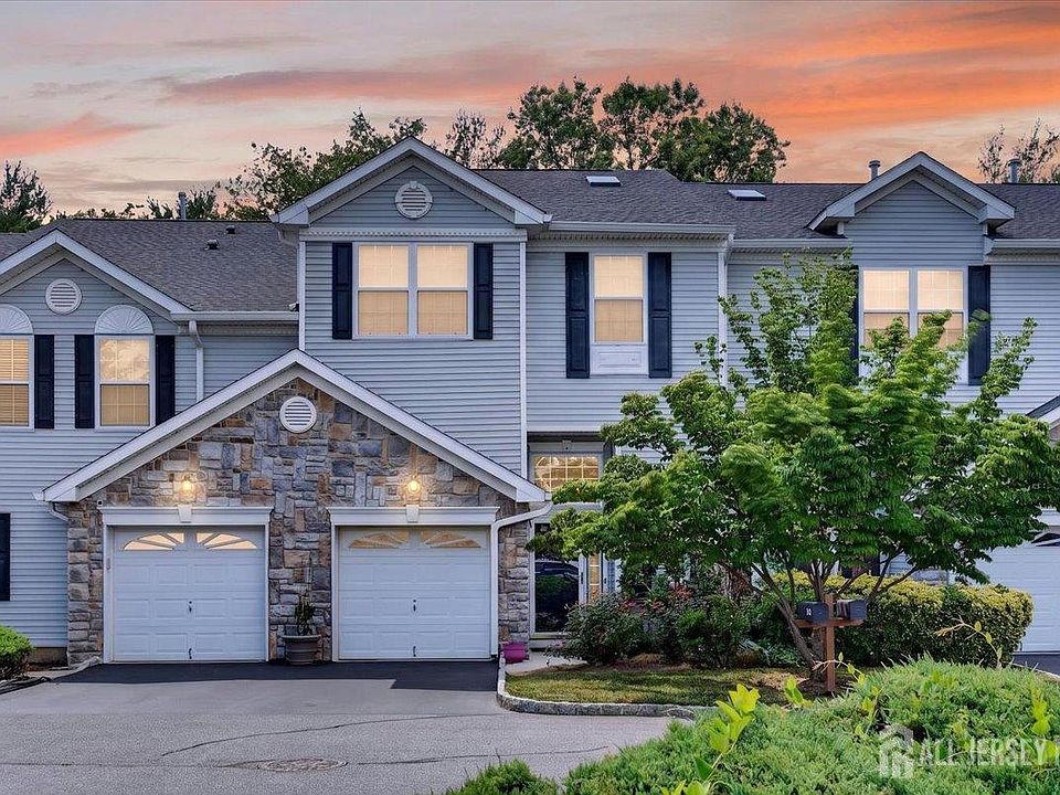 1st image of 14 Linda Ct