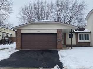 6824 Sussex Rd, Tinley Park, IL 60477