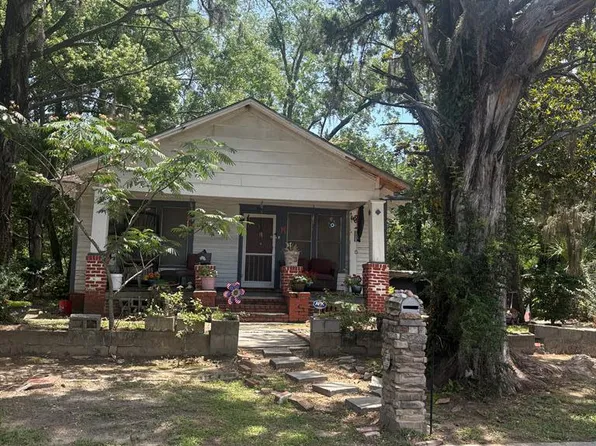 907 S Oak St, Valdosta, GA 31601