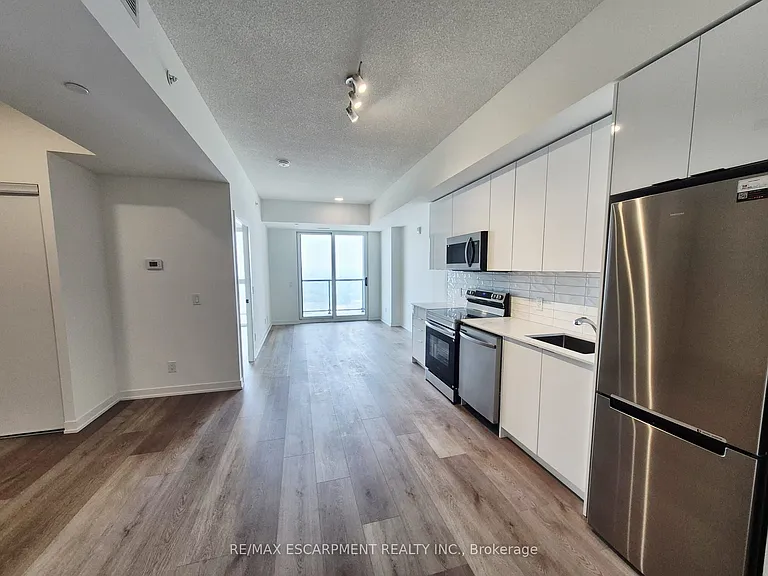 33 Erie Ave #1603 — Photo 5