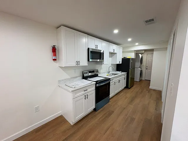 1 bed, 700 sqft, $1,250 — Photo 2