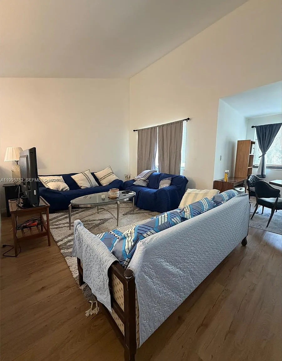 Indian Summer Vilg Condo — Photo 3