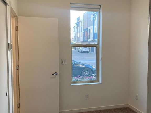 4th image of 179 Log Pond Ln