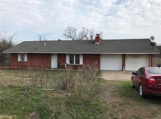 8574 E 155th St S, Webbers Falls, OK 74470