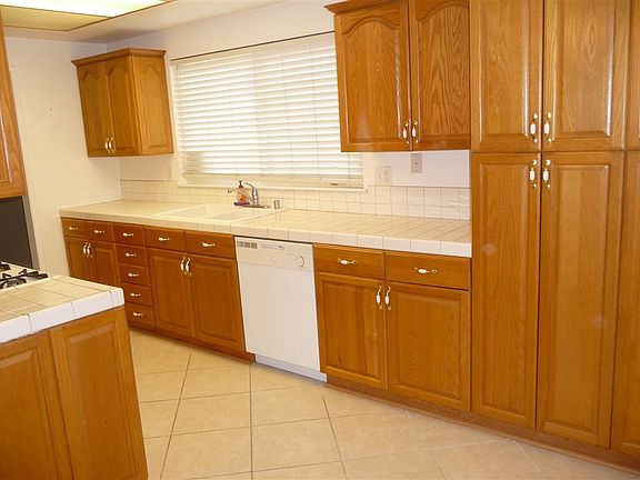 4th image of 1442 Calle Redonda Ln