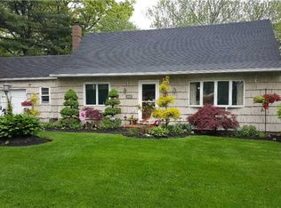 401 Amsterdam Ave, West Babylon, NY 11704