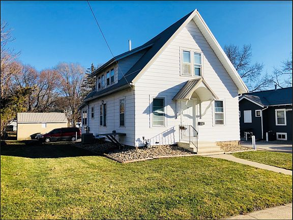 4th image of 1918 Olive St #B