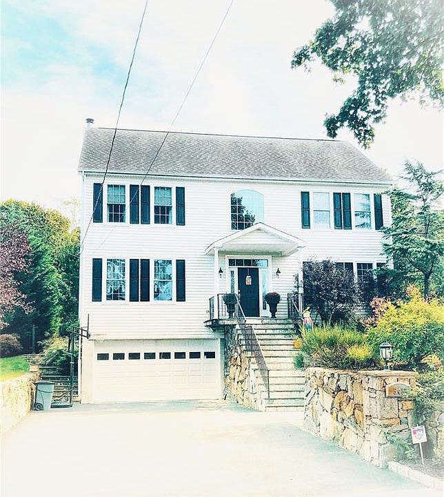 1st image of 548 Sherman Ave