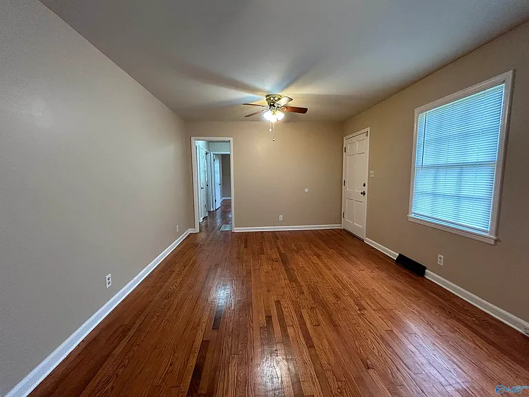 2408 Springhill Rd NW — Photo 8