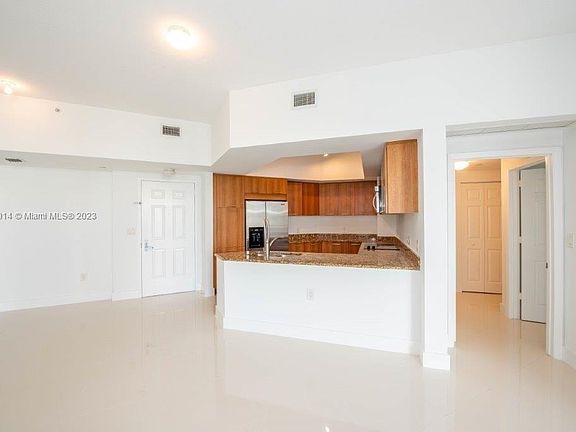 2nd image of 510 NW 84th Ave APT 618