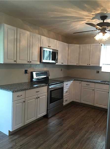 1st image of 3021 N 74th Ave