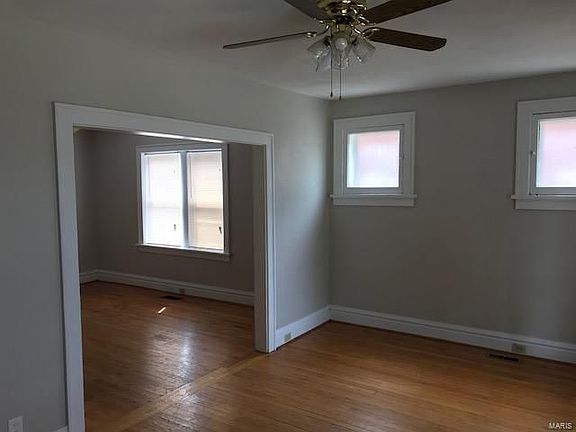3rd image of 1410 Woodland Dr Floor 2