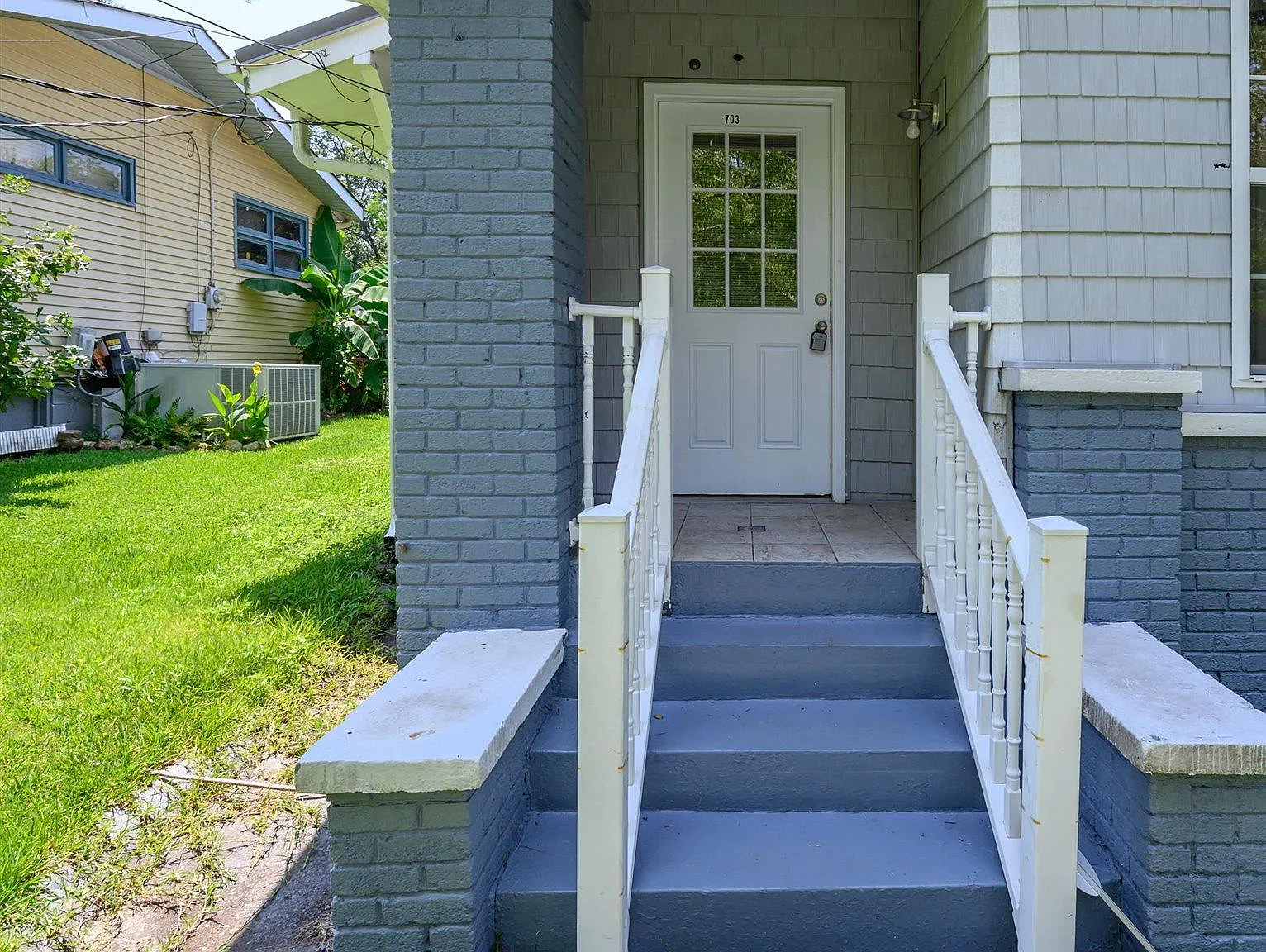 4 bed, 1.0 bath, 1302 sqft, $1,270 — Photo 4