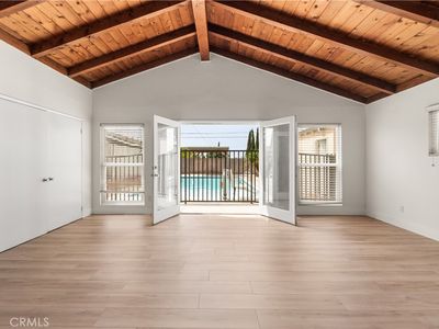 11139 S Manhattan Pl, Los Angeles, CA, 90047