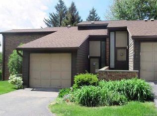 2072 Walden Ct, Flint, MI 48532