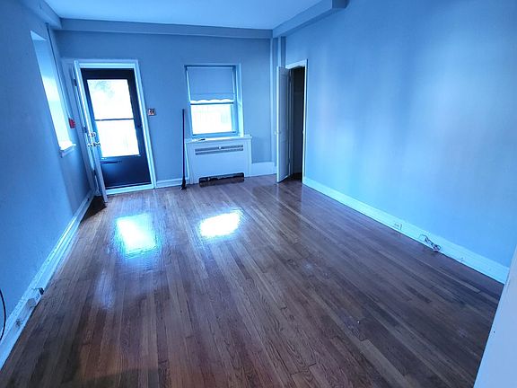 3rd image of 5301K W Montgomery Ave #K