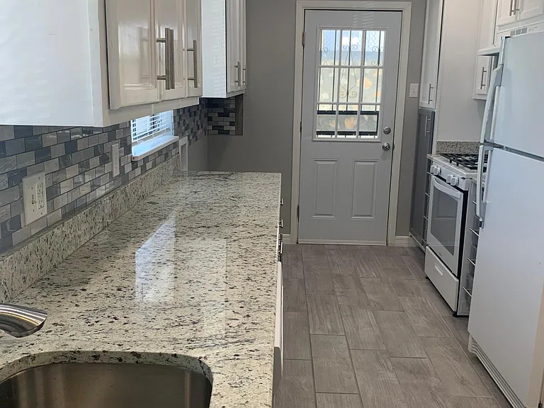 3315 Edgar Park Ave — Photo 6