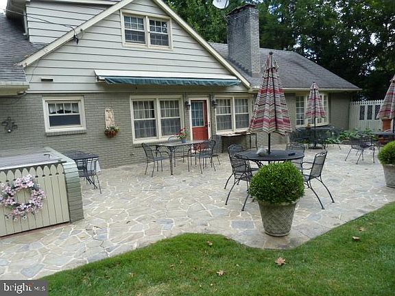 5th image of 13205 Briarcliff Dr