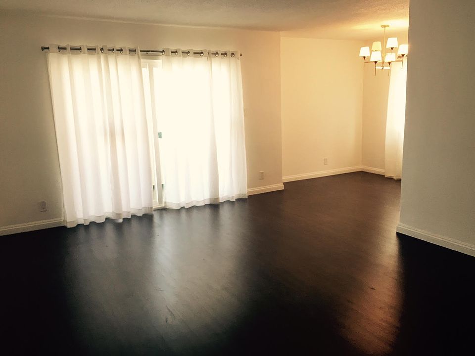 1st image of 2025 S Shenandoah St APT 4