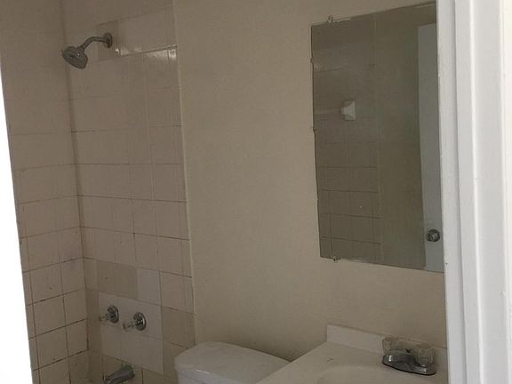 3rd image of 1223 NW 8th Pl