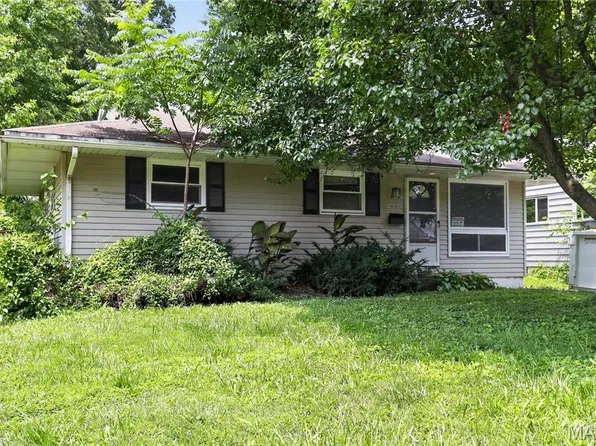 10829 Glen Garry Rd, Saint Louis, MO 63137
