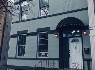 209 Maple St, Weehawken, NJ 07086