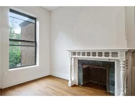 Rented by Douglas Elliman | media 21