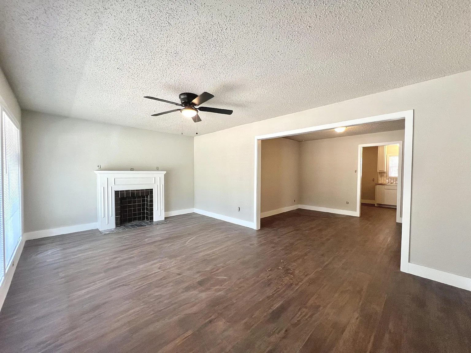 3 bed, 1.0 bath, 1282 sqft, $1,495 — Photo 3
